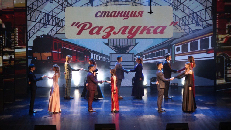 Вечер выпускного бала.